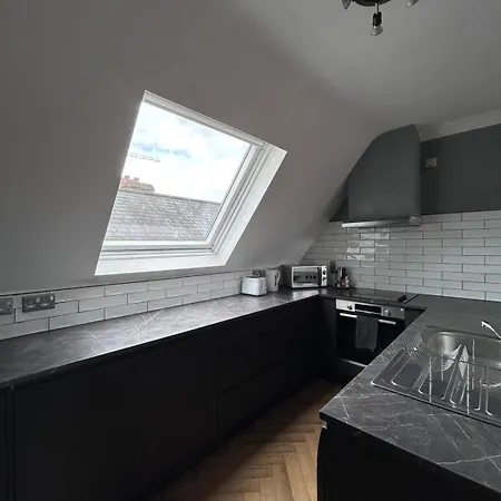 Stylish Temple Bar Penthouse 3-bed With Balcony